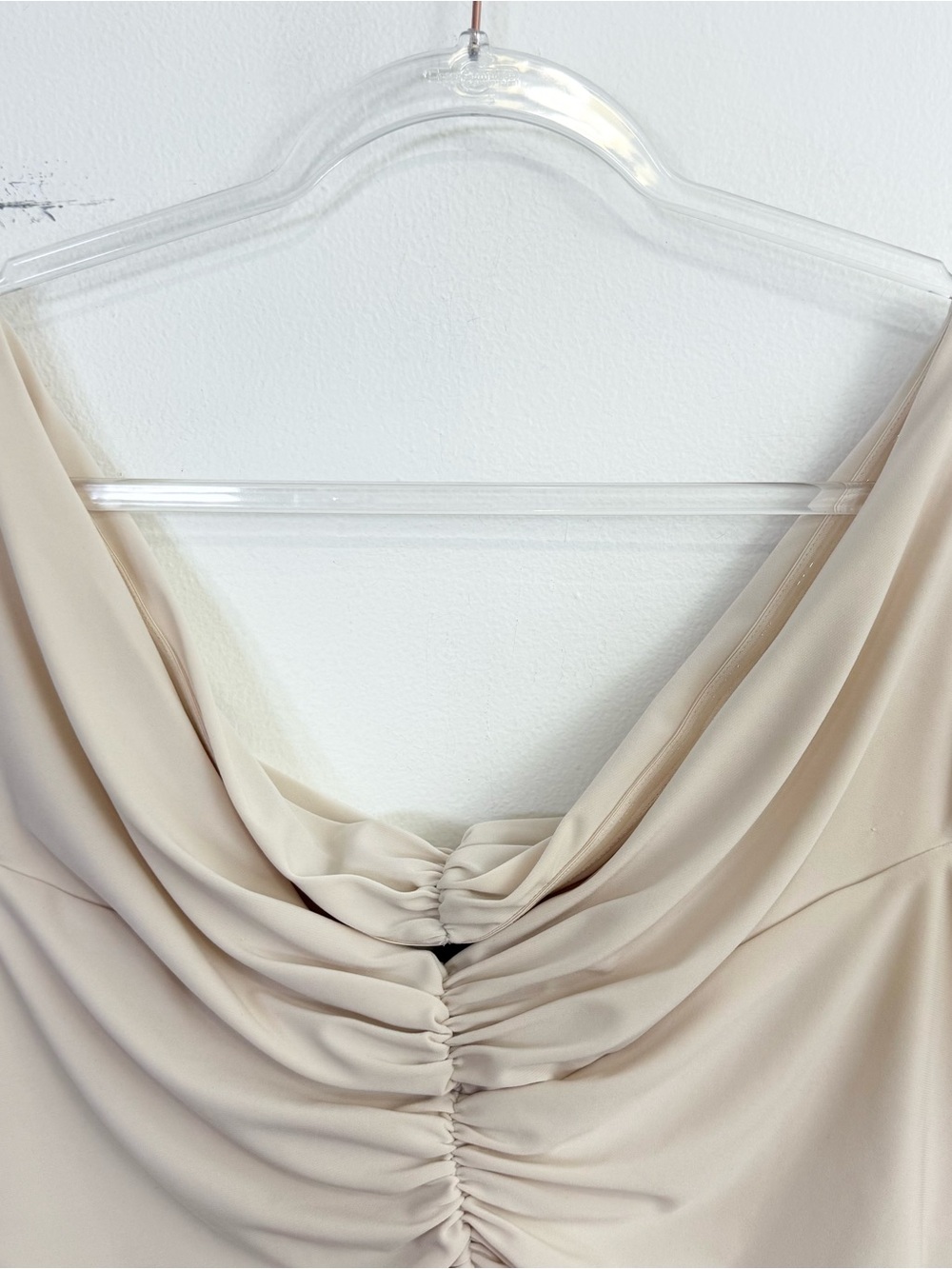 Express Off The Shoulder Ruched Peplum Top XL NWT Ivory - Picture 3 of 6